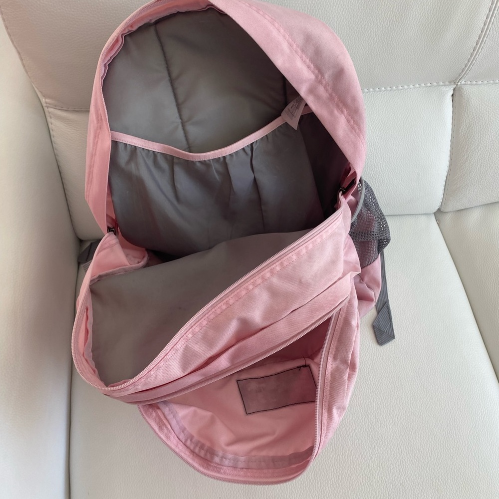 Pink backpack - Picture 3 of 3